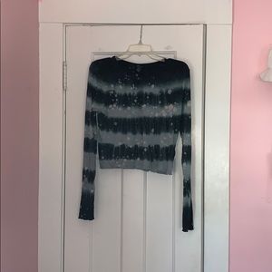Tie dyed long sleeve crop top.